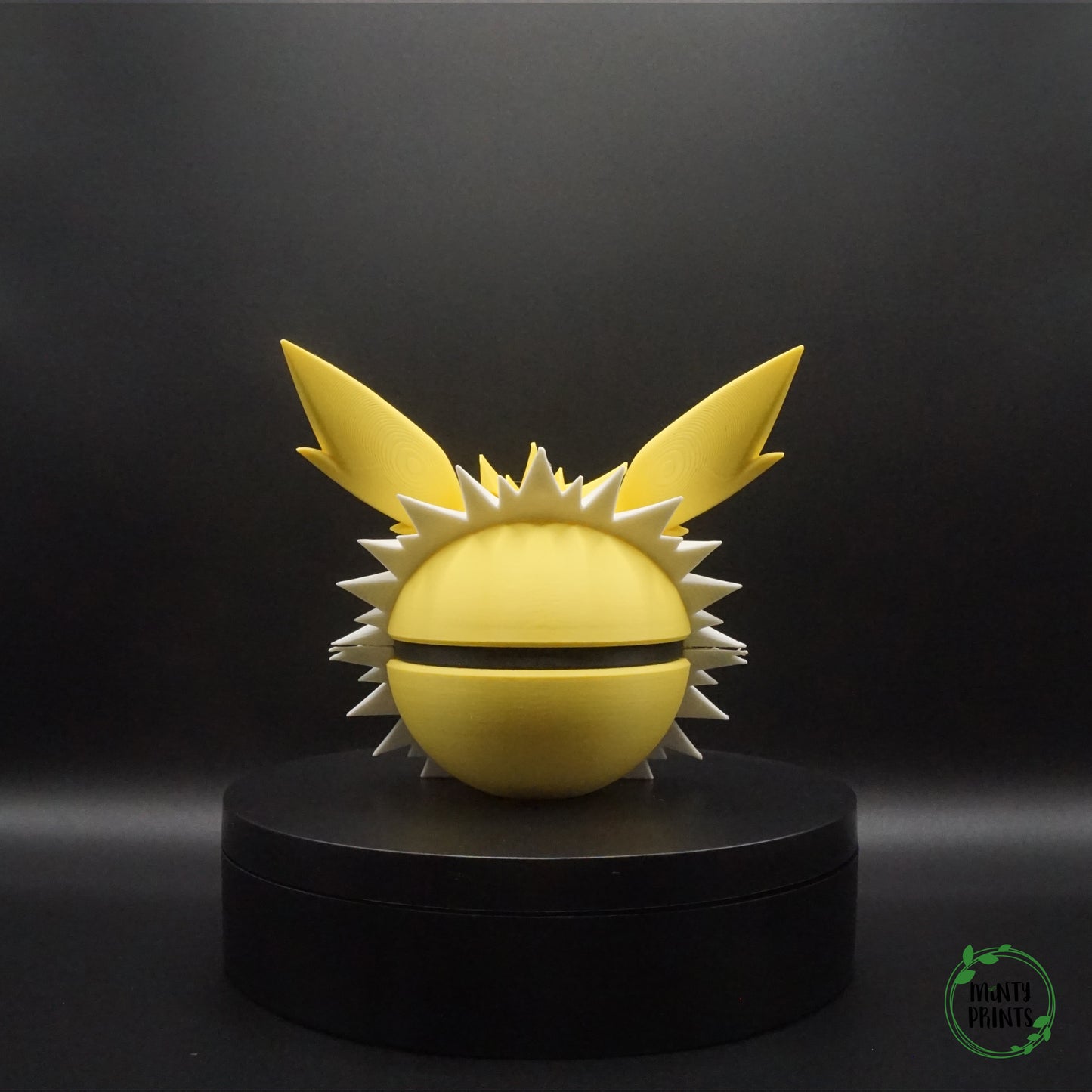 #0135 Jolteon